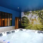 Domaine D'eugene D'hotes Et 住宿加早餐酒店