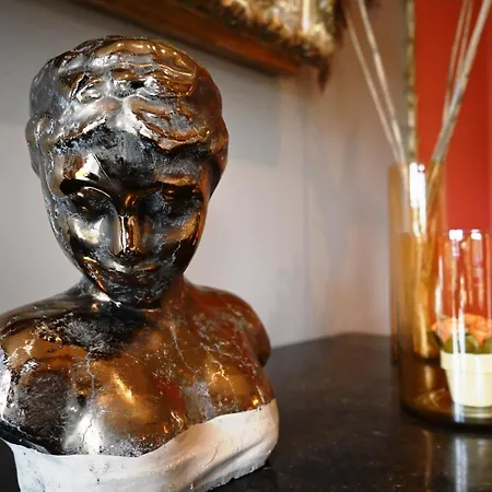 Domaine D'eugene D'hotes Et Oda ve Kahvaltı