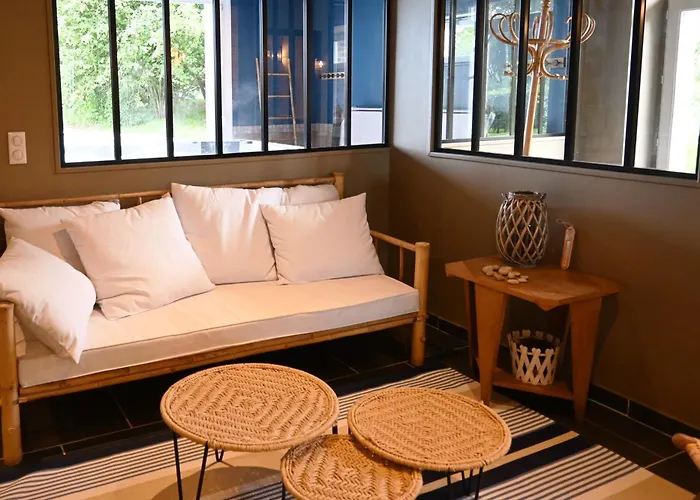 Domaine D'eugene D'hotes Et Epreville