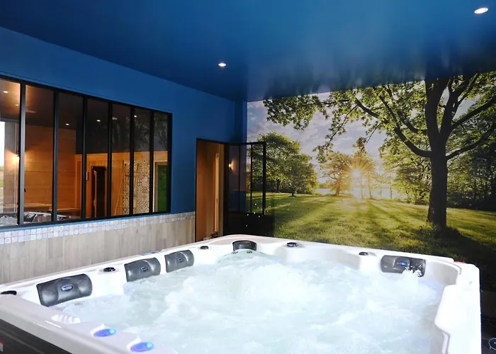 Domaine D'eugene D'hotes Et Nocleg ze śniadaniem