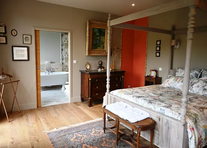 Domaine D'eugene D'hotes Et Nocleg ze śniadaniem 3*