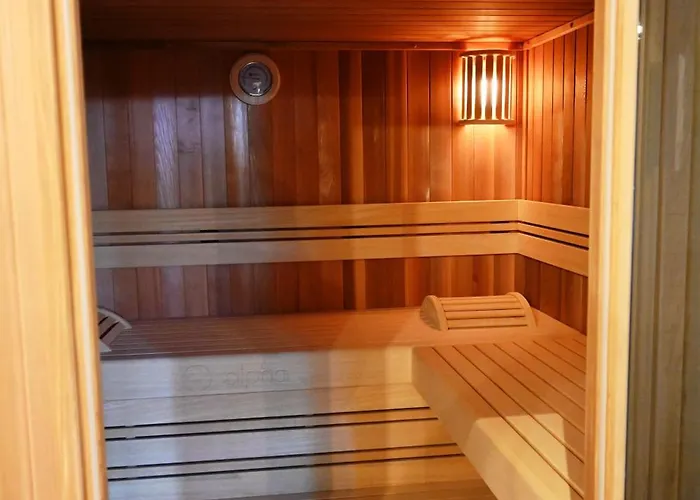 Domaine D'eugene D'hotes Et Nocleg ze śniadaniem